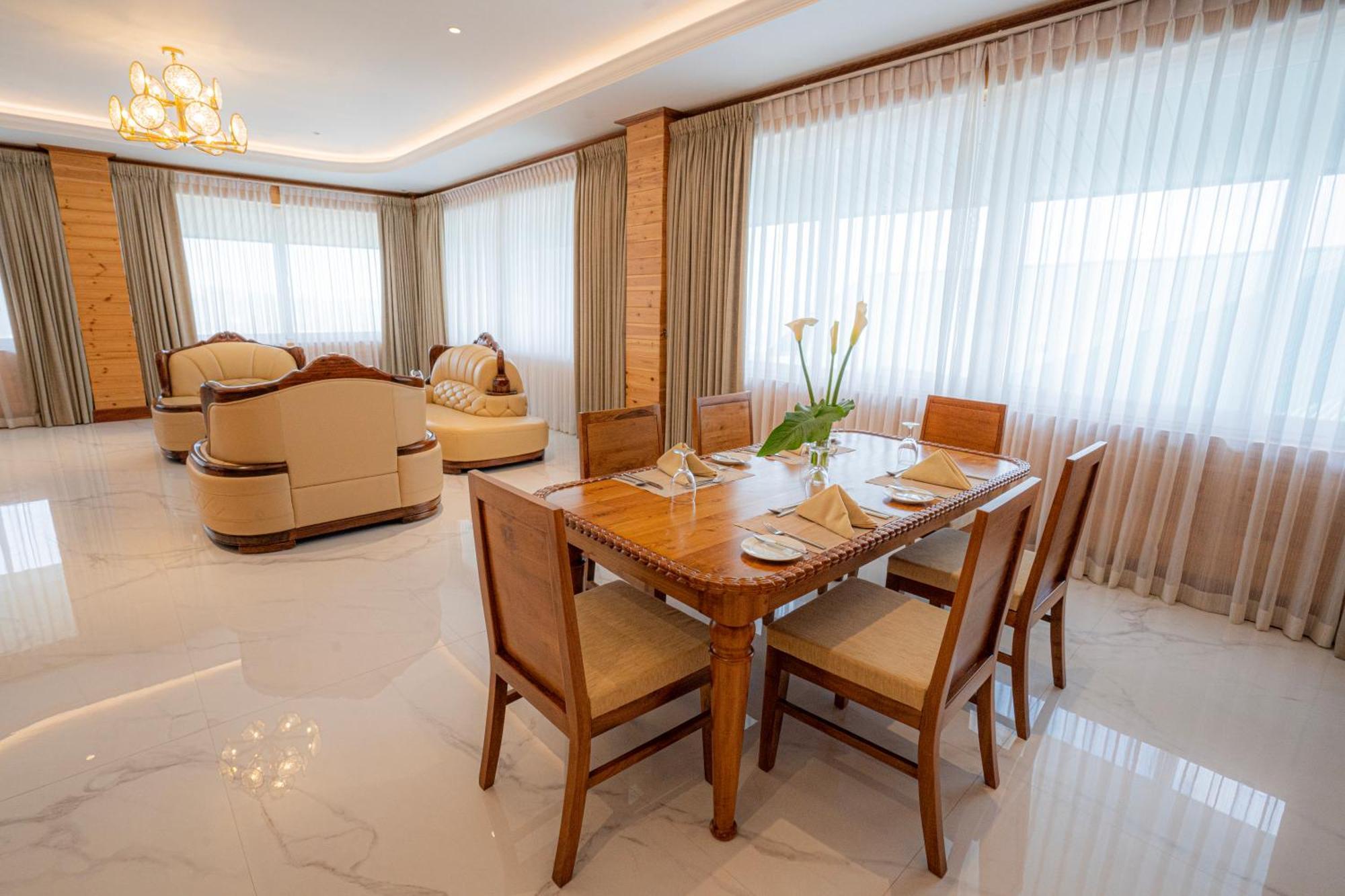 Hotel Araliya Red - Budget Friendly Hotel- Where Find Stunning 360 Panoramic View Of